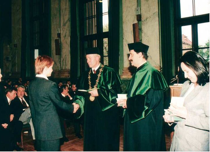 zdjęcie z wręczenia dyplomów