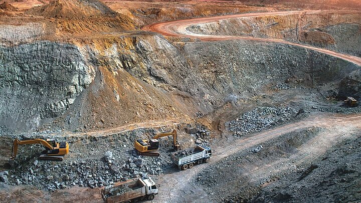 Zdjęcie kopalni odkrywkowej