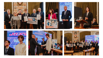 Koleż przedstawiający Dziekana Wydziału Zarzadzania wraz ze zwycięzcami Biznesowej Grywalizacji zarówno grupowo jak i pojedynczo